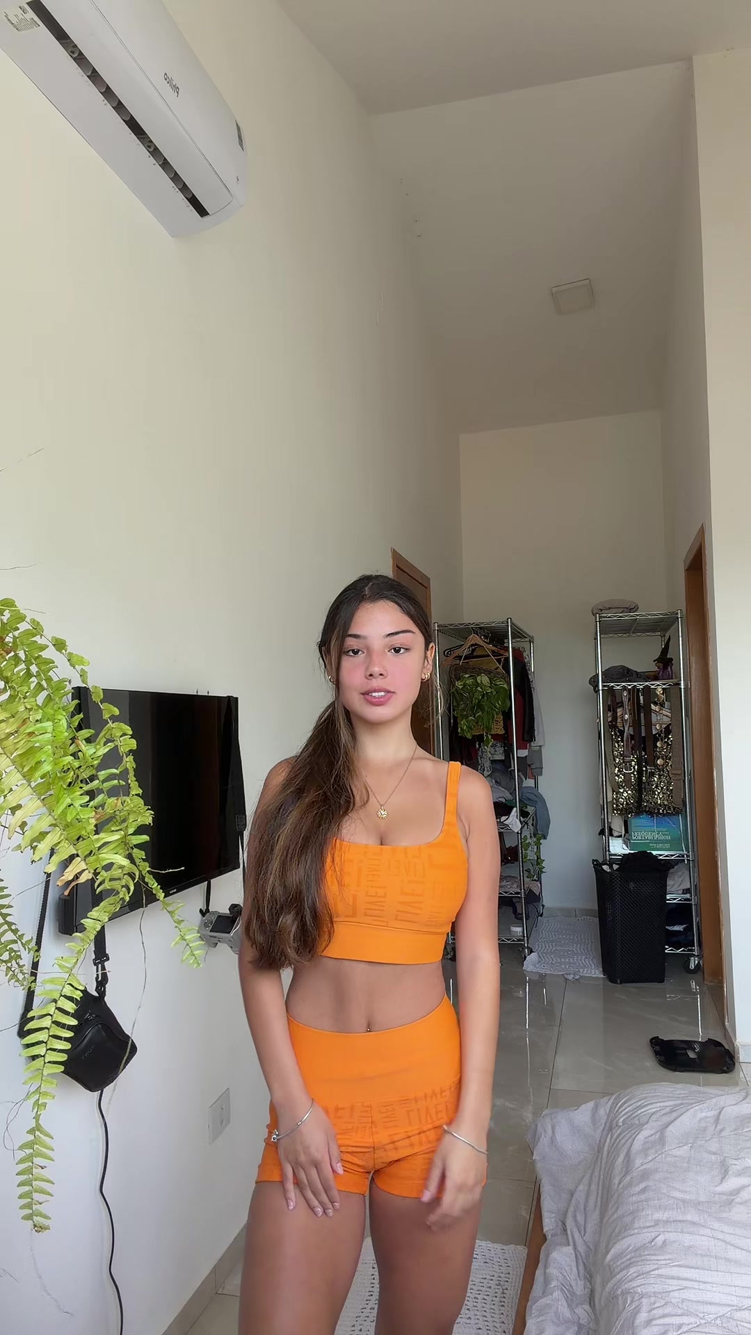 @ju