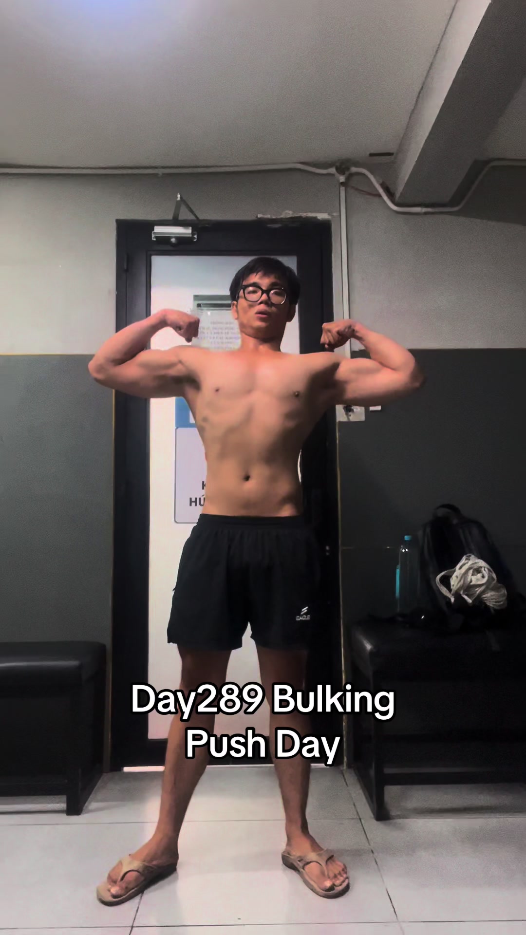 @Kent thích tập gym