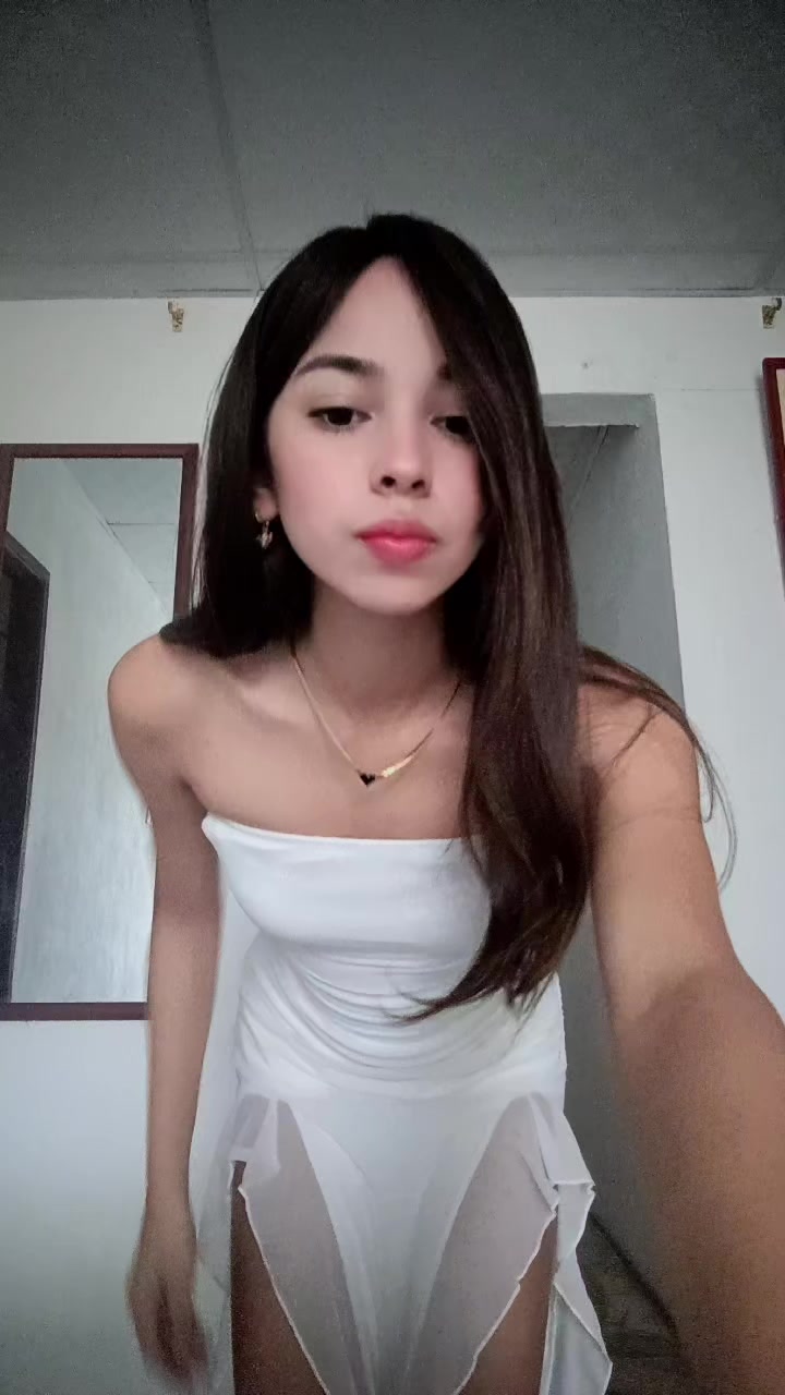 @🤍🖤yeysy carriel 🖤🤍