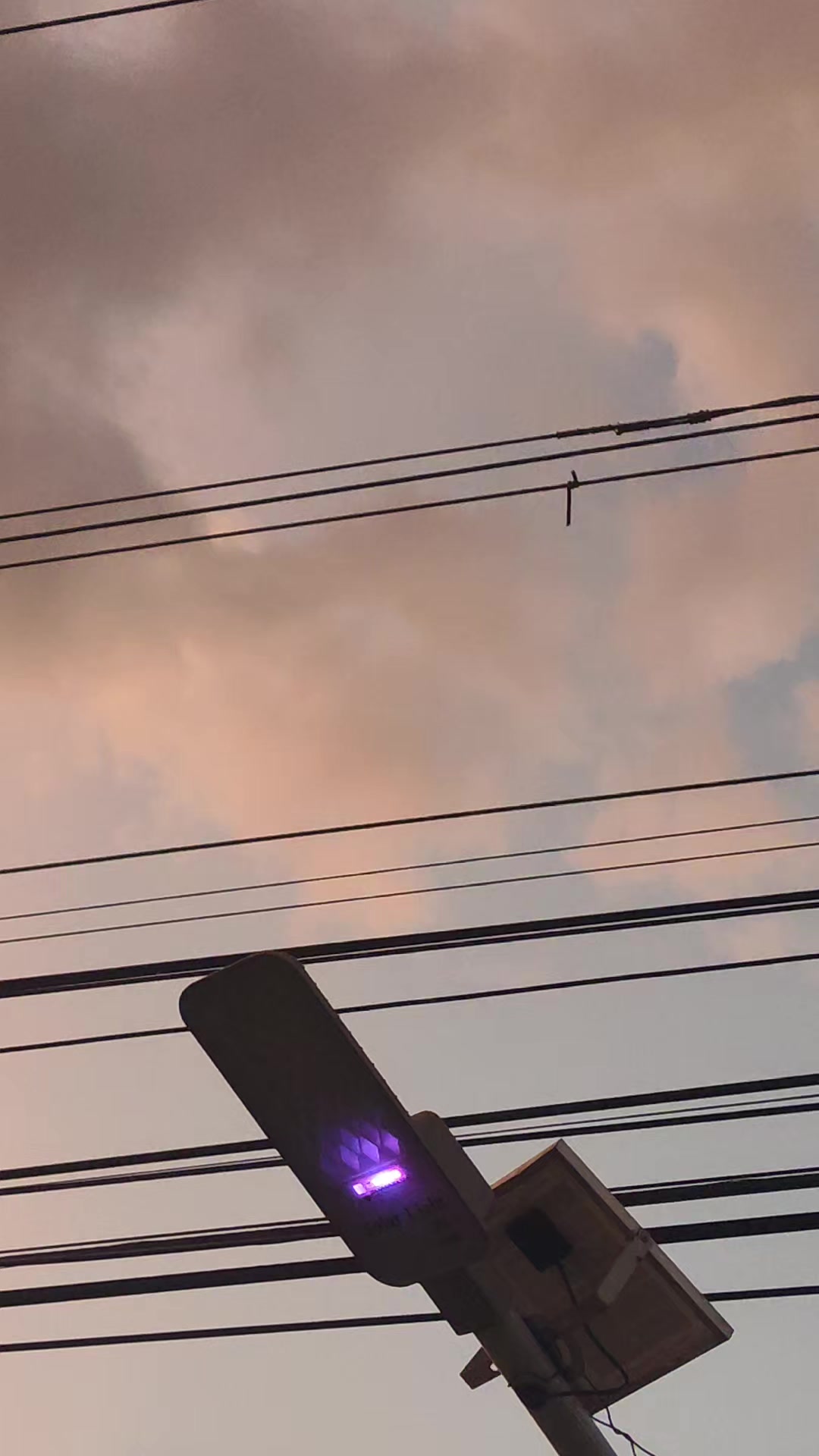 @𝙒𝙖𝙬𝙖𝙬