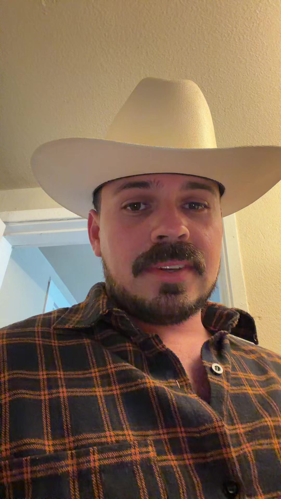 @Victor Reynoso 🤠
