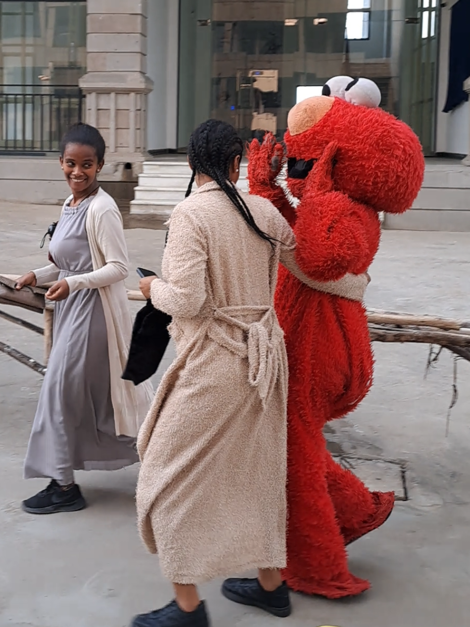@Elmo