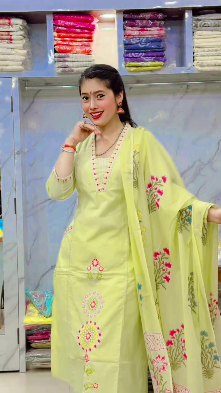 @E.S&ensp;fashion&ensp;hub