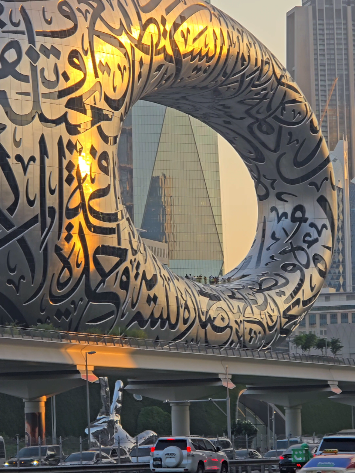 @dubai