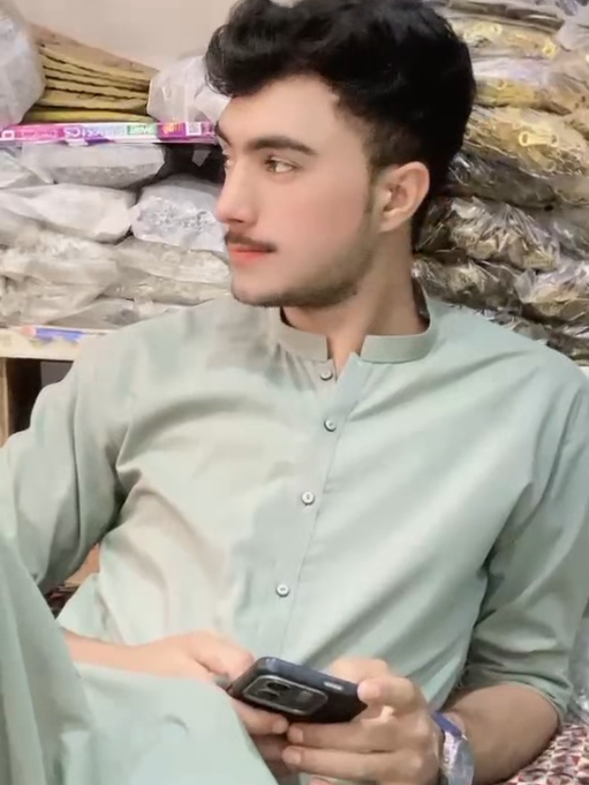 @👑 NIK MUHAMMAD 👑