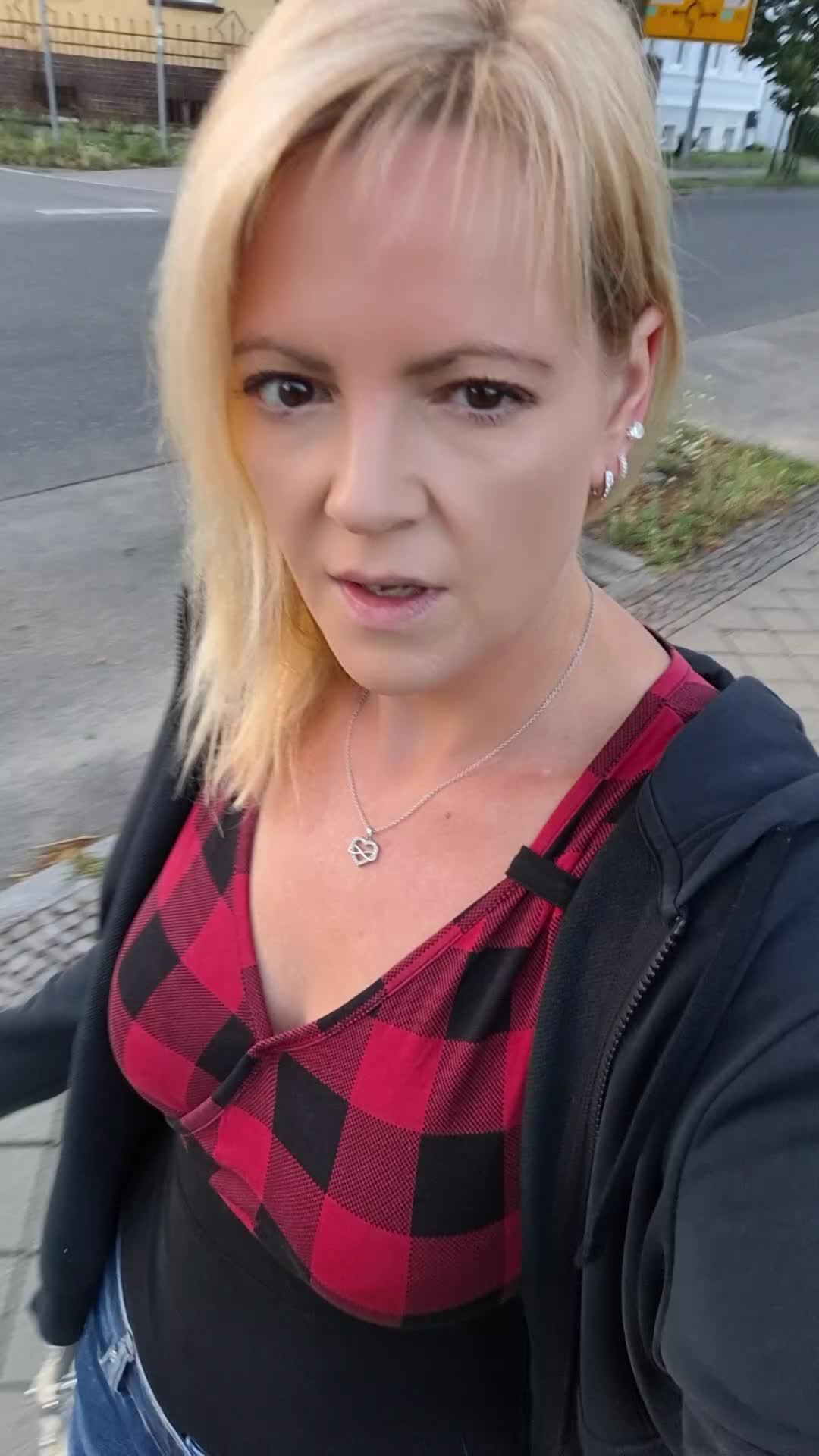@🇩🇪🤘Ossigirl 🤘🇩🇪