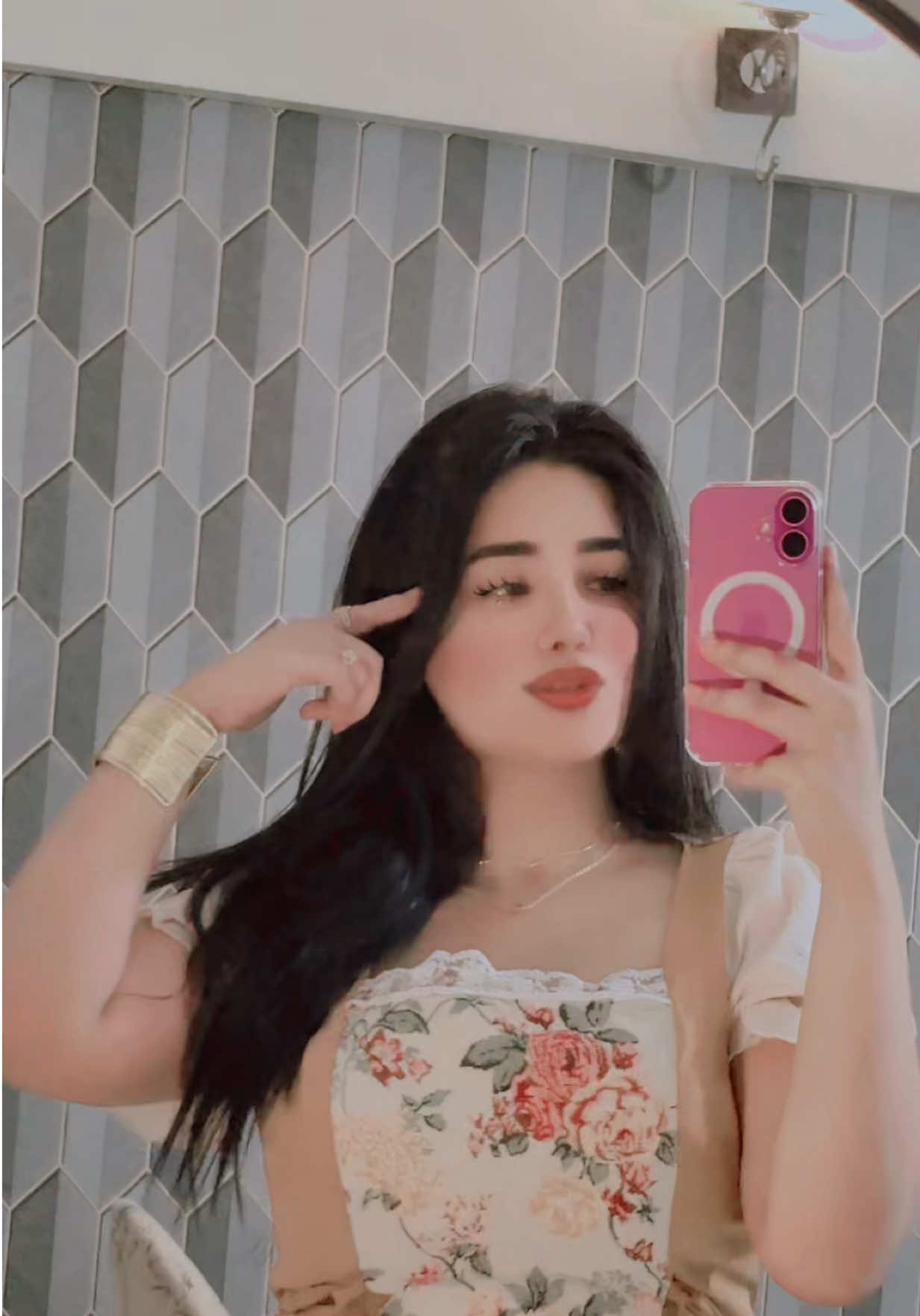 @Sadia🇦🇪
