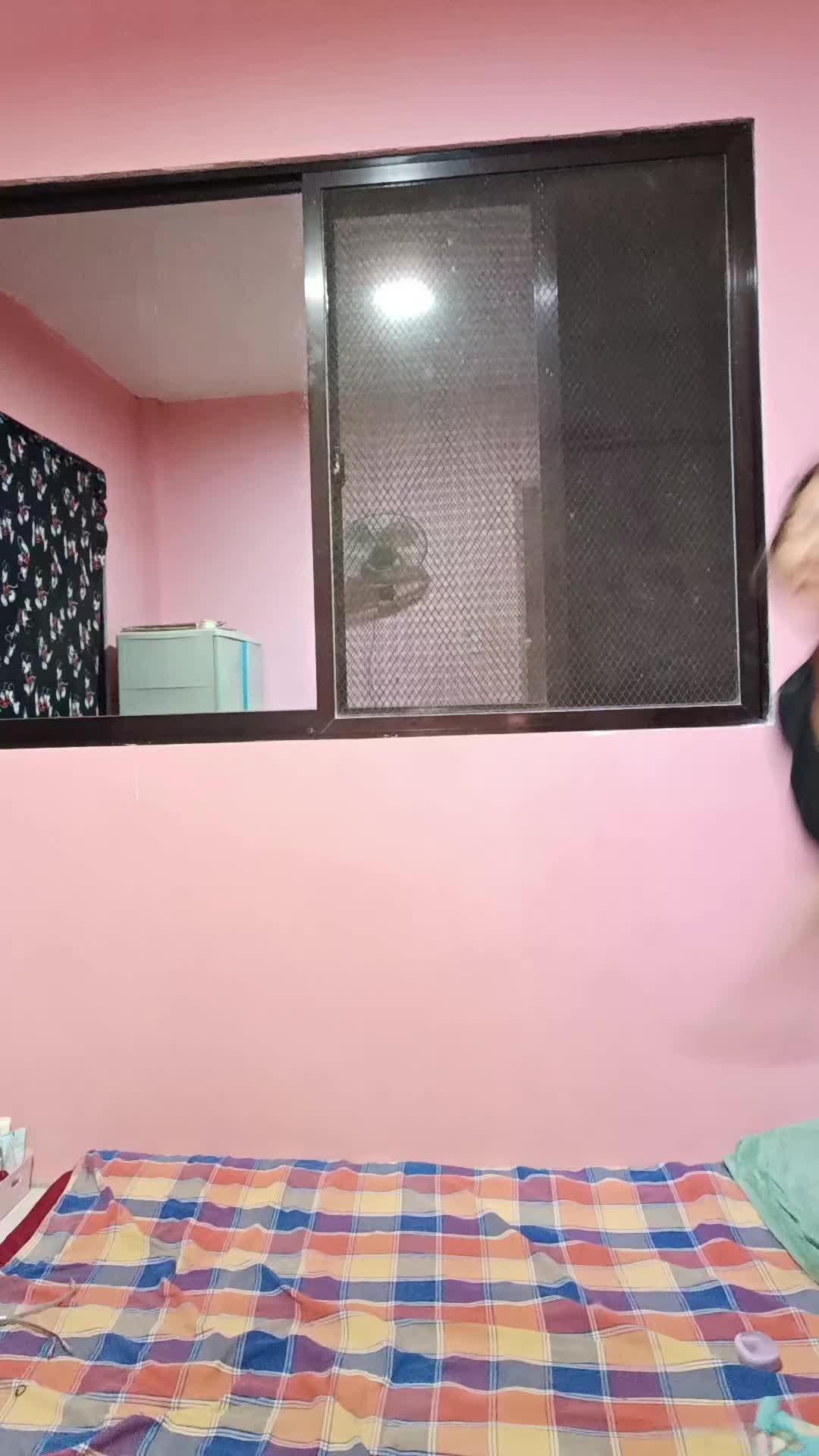 @LianaMae