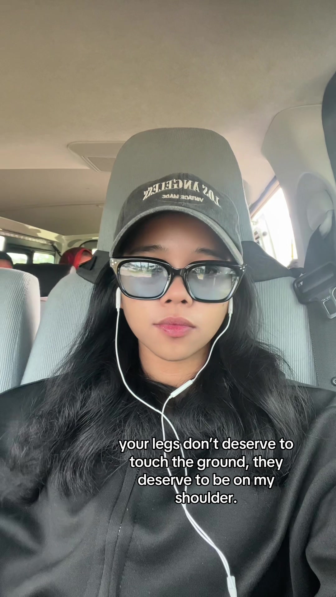 @𝓽𝓲𝓷𝓮.