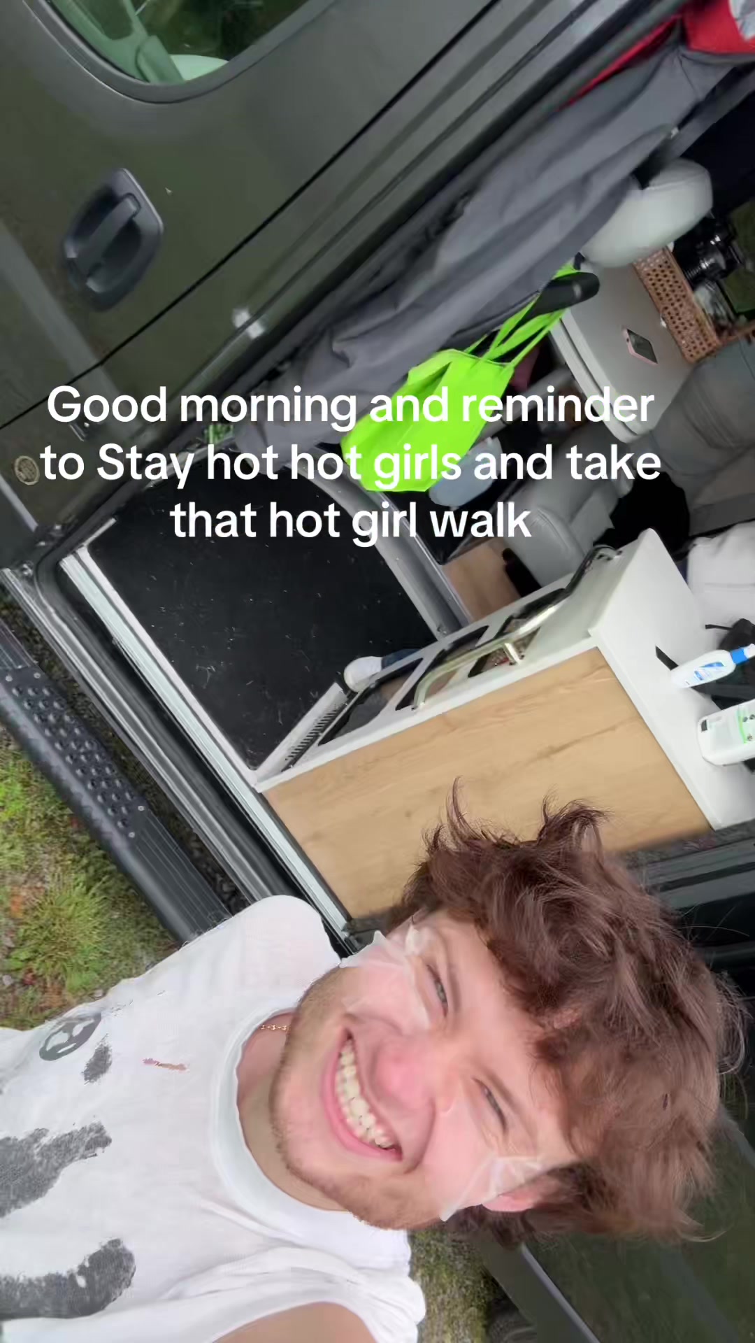 @mialindhotgirlwalk