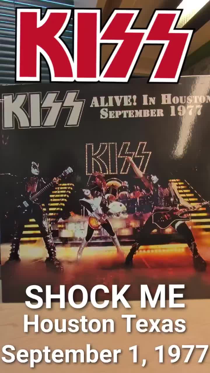 @Rock Star Relics