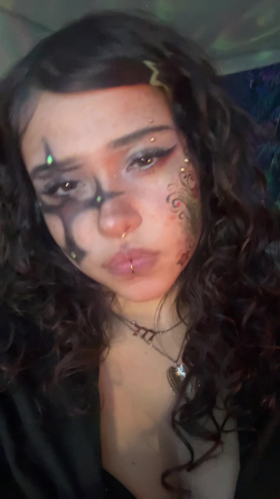 @⚜️