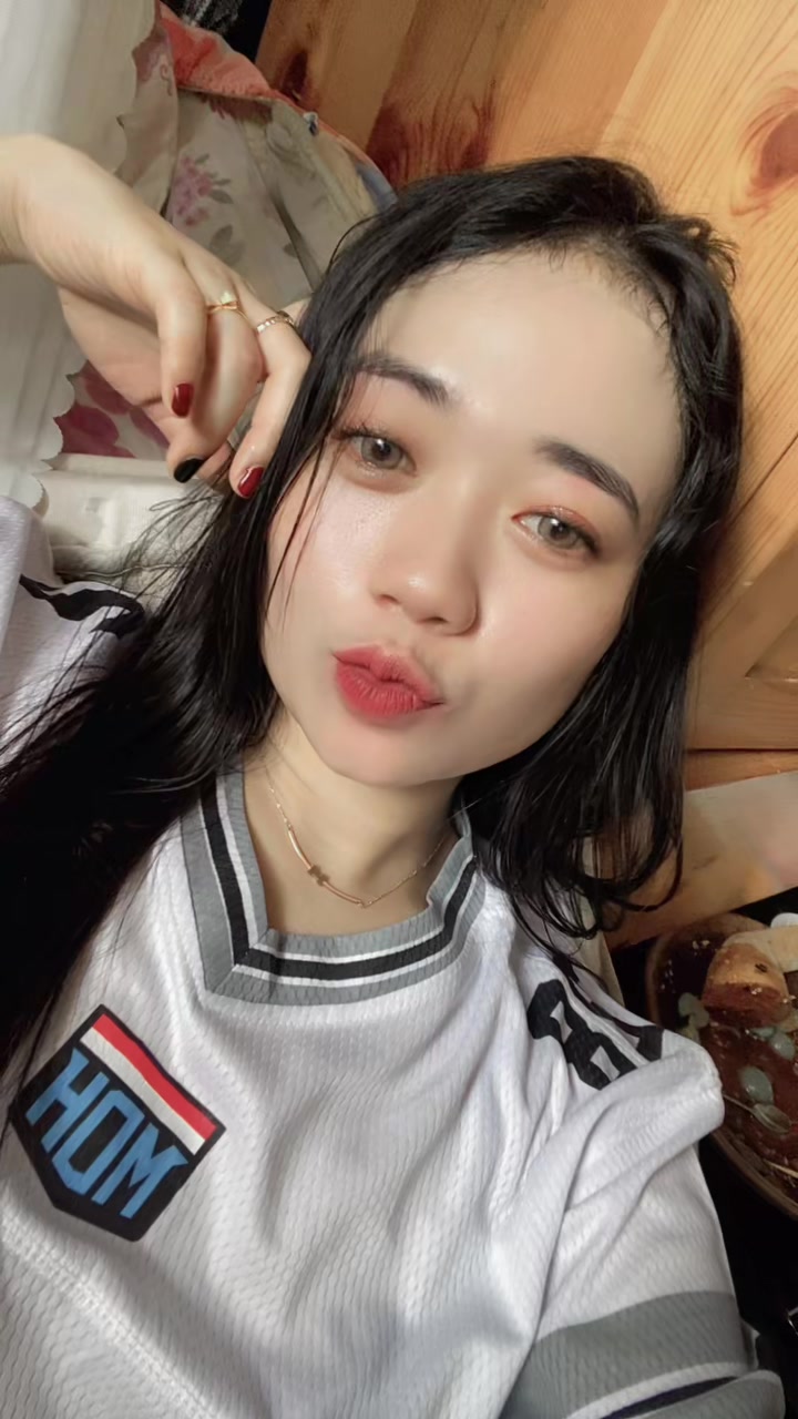 @siska_jonem🇭🇰