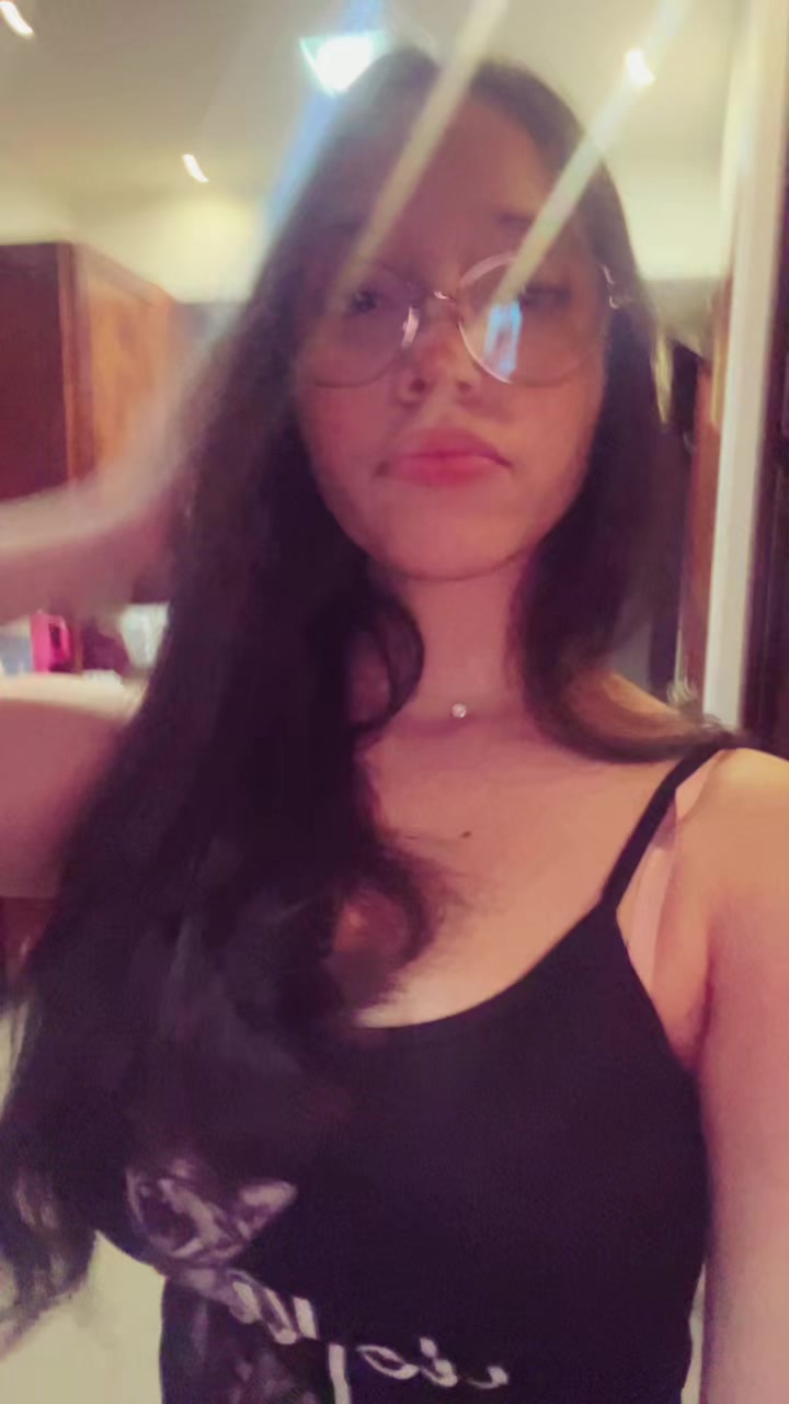 @️