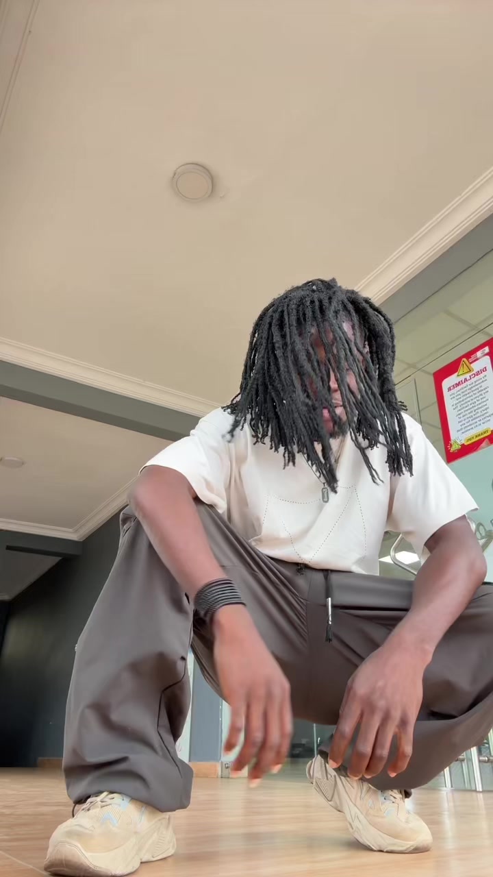 @_VYBES🤍