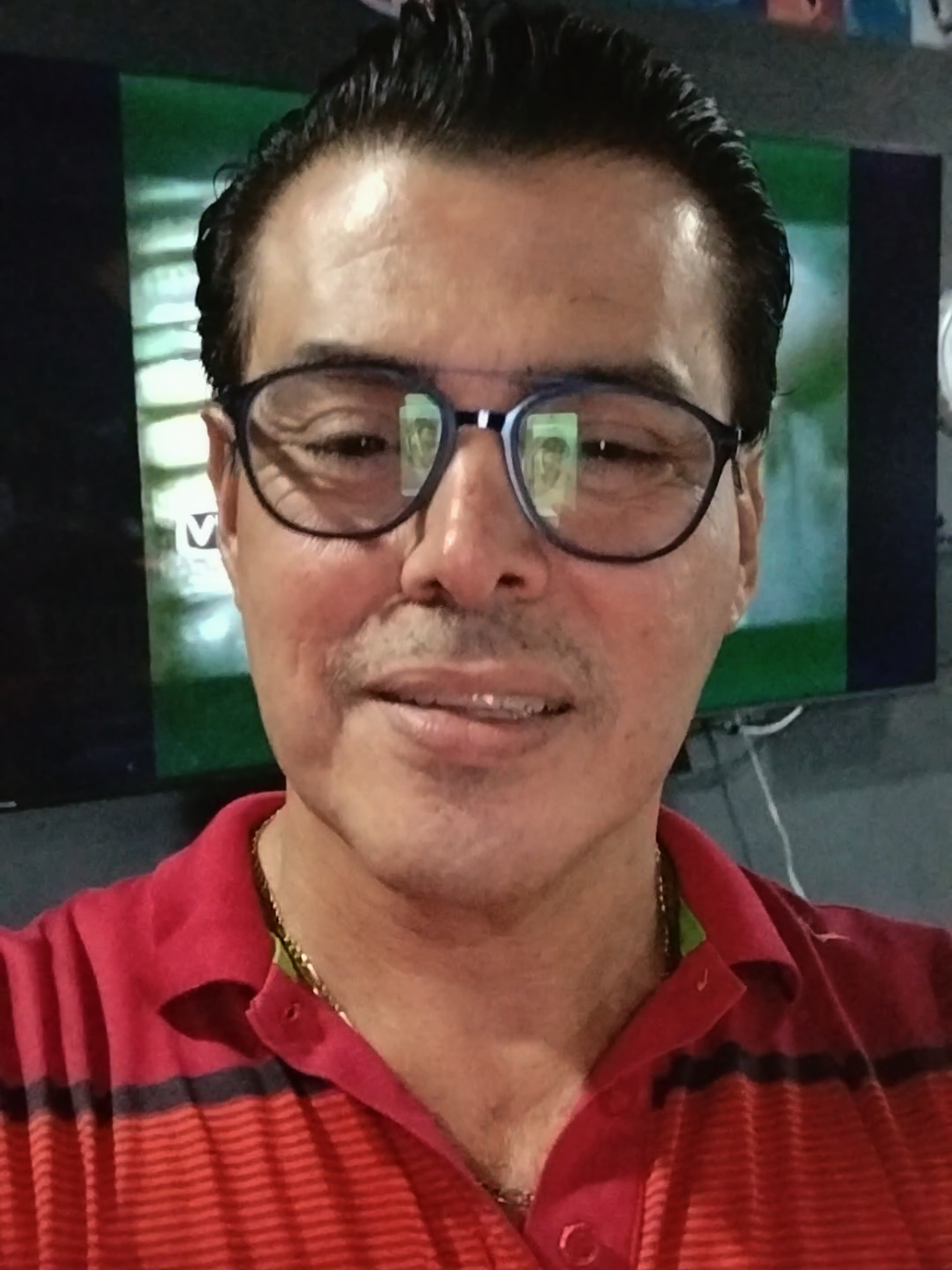@RobbSalazarr