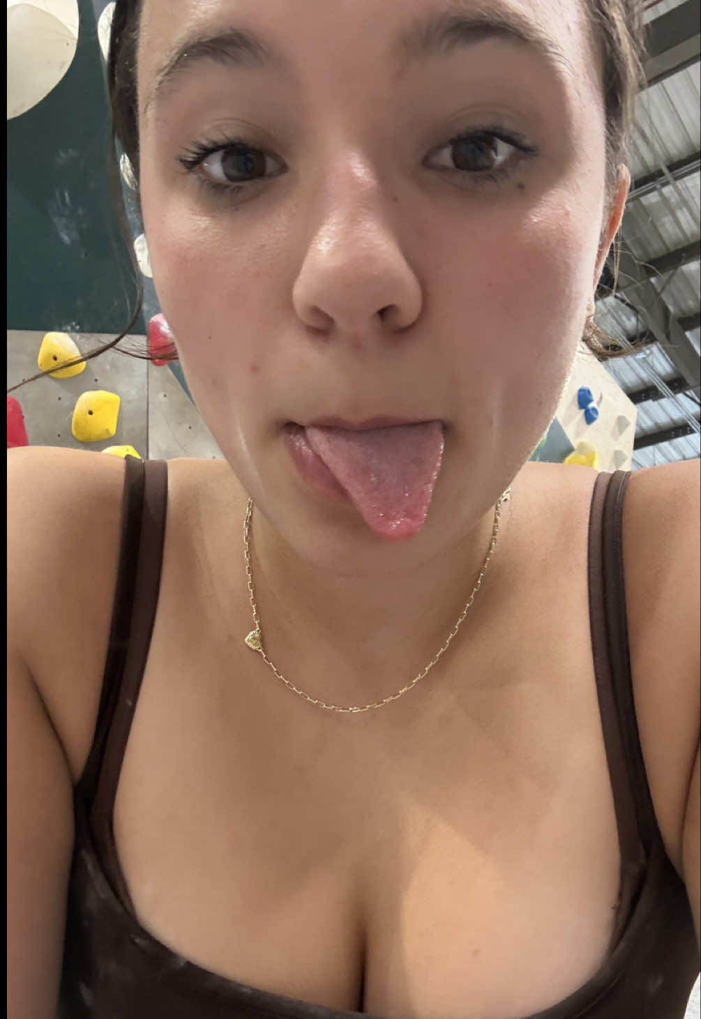 @niyara