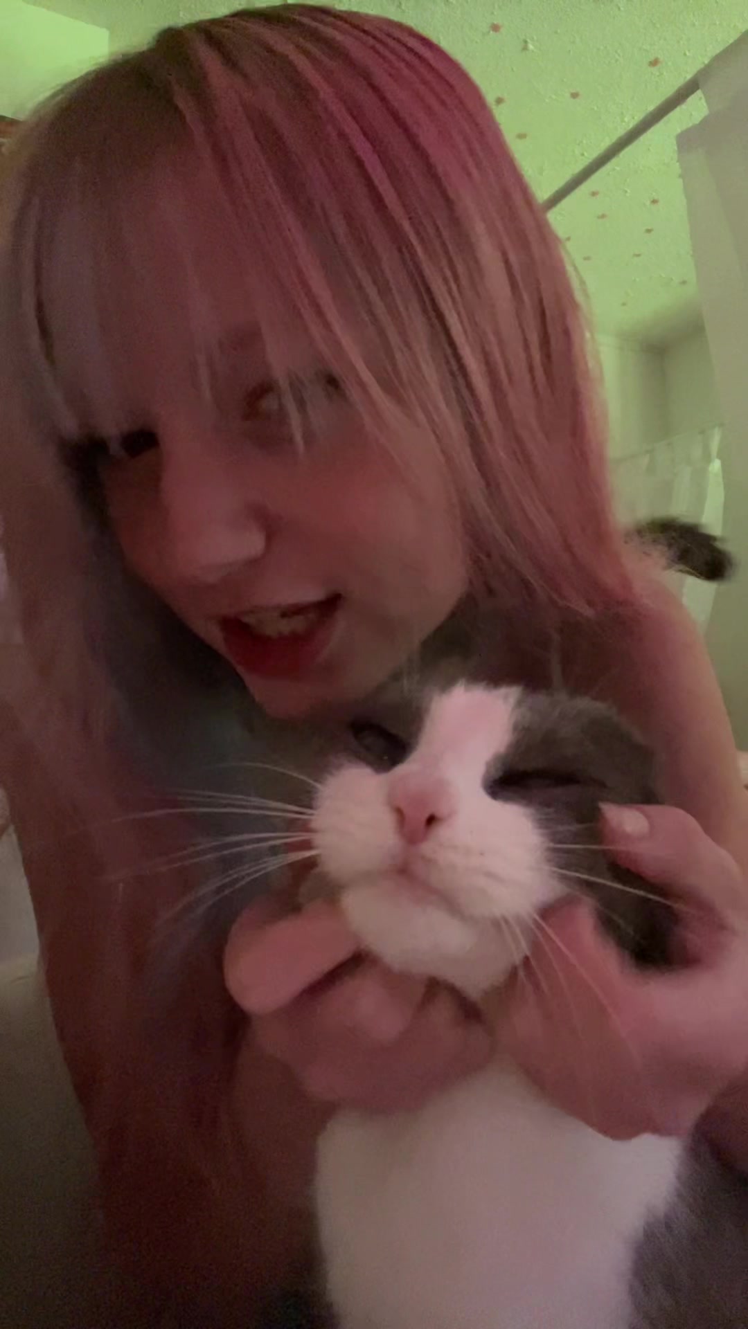 @<3