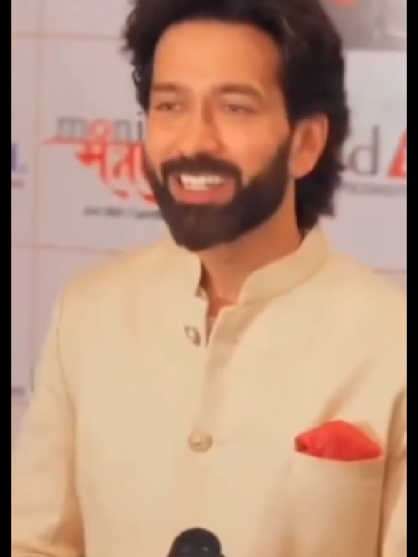 @Nakuul Mehta ⛎