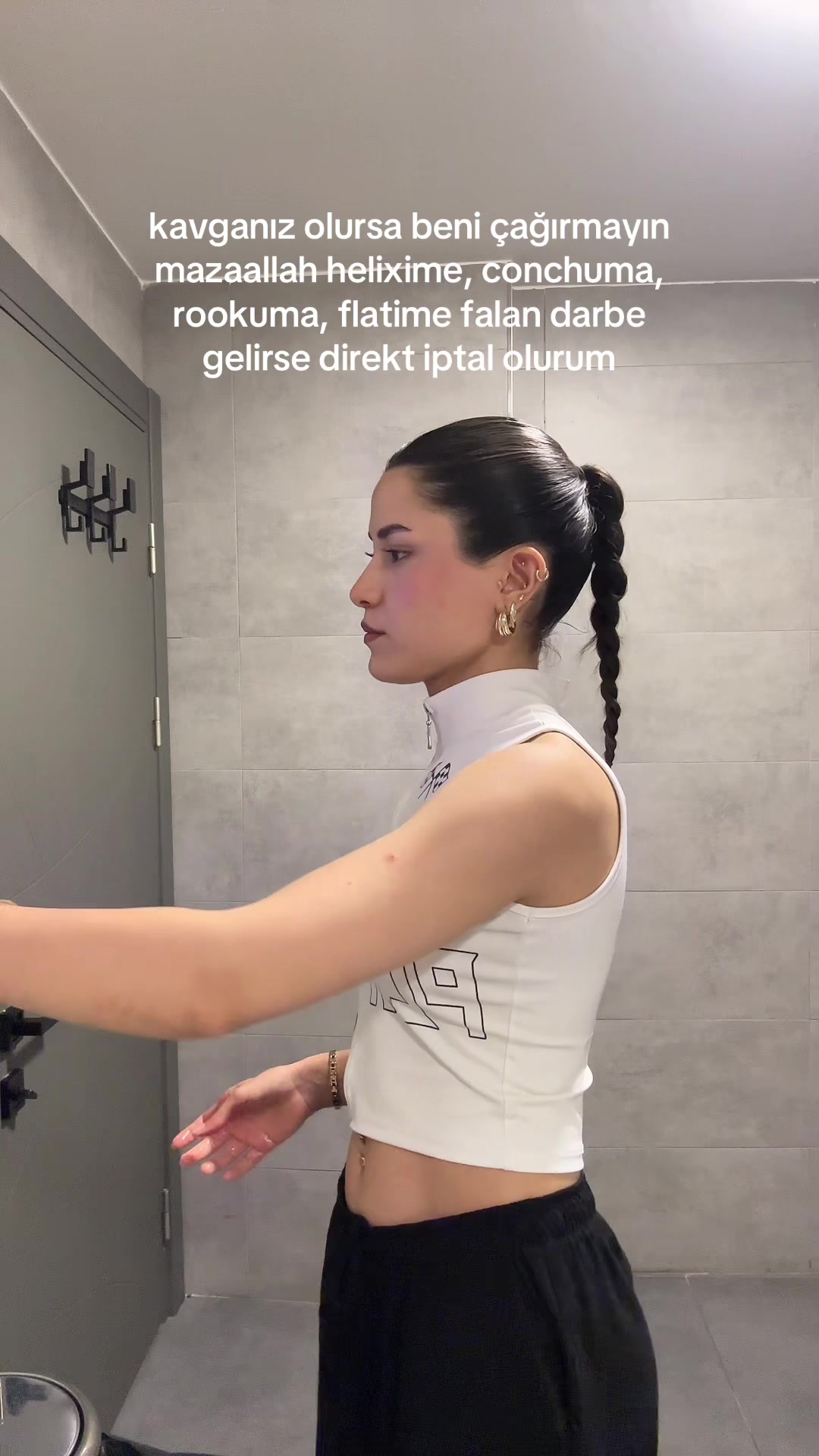 @herhangi bir kadın