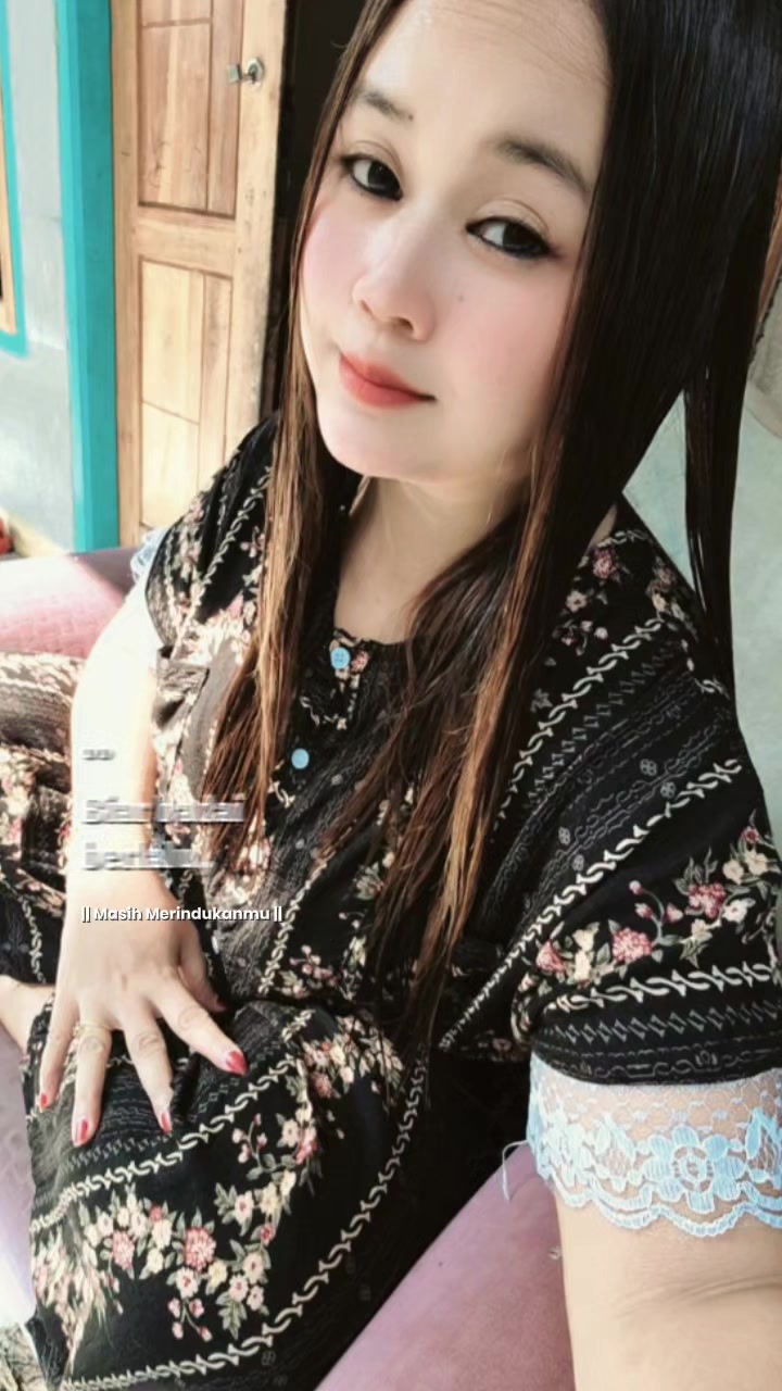 @Bunga Tanpa Tangkai
