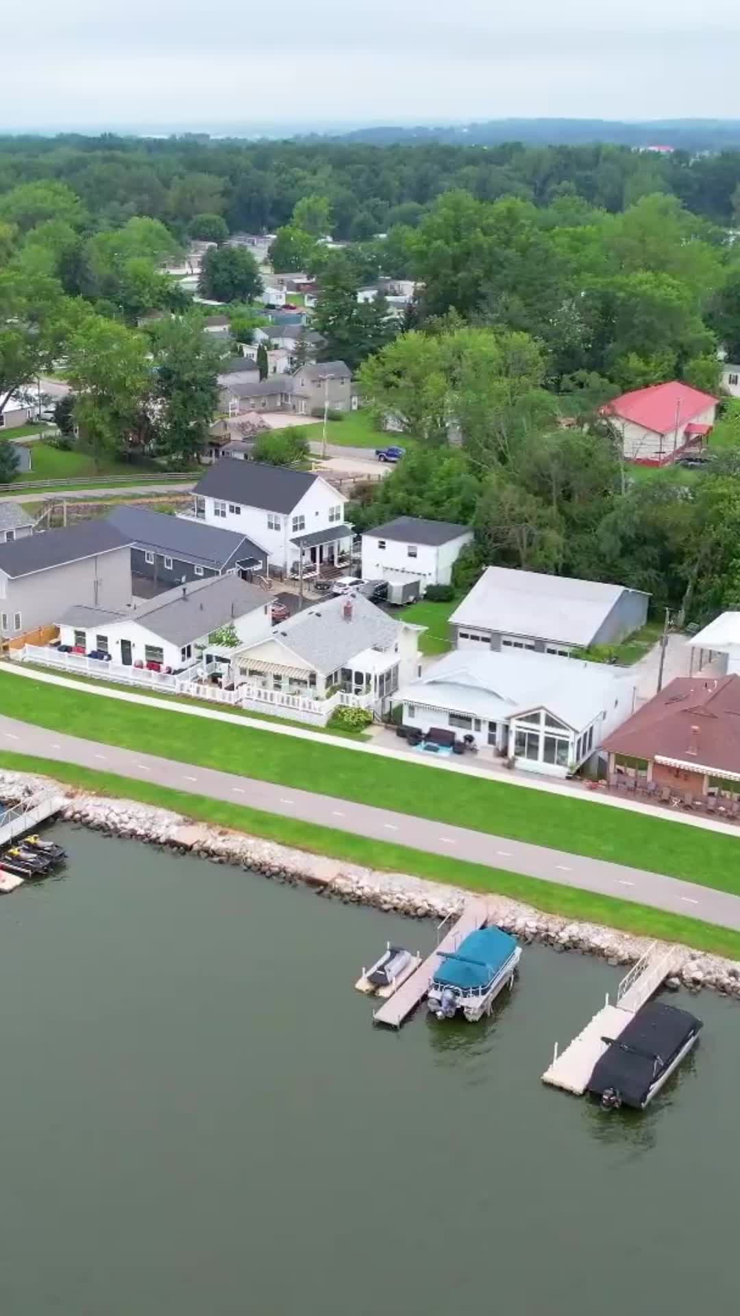 @Marnita - Michelle Real Estate