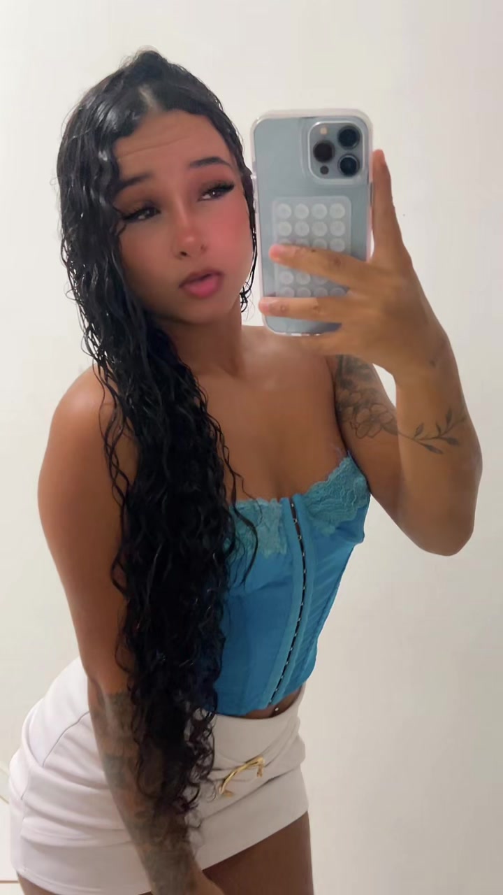 @00_laylinhaa