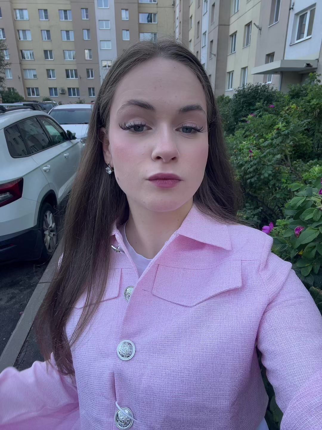 @elissew0