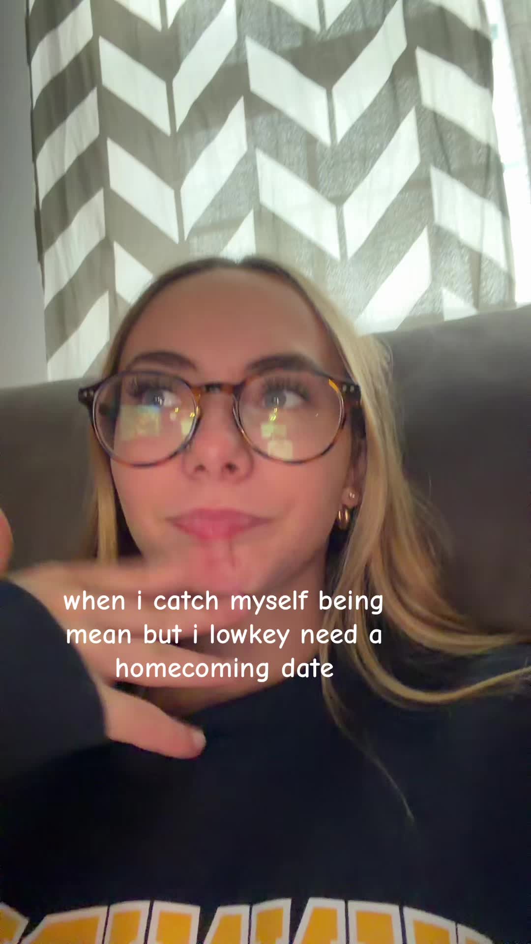 @???