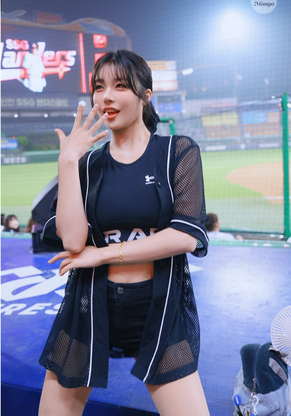 @sporty mango