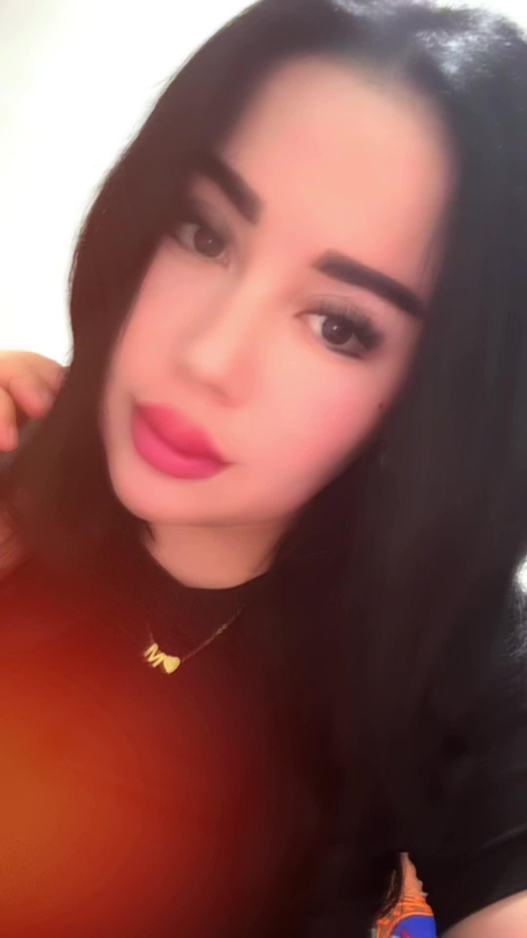 @MALIKA🇺🇿