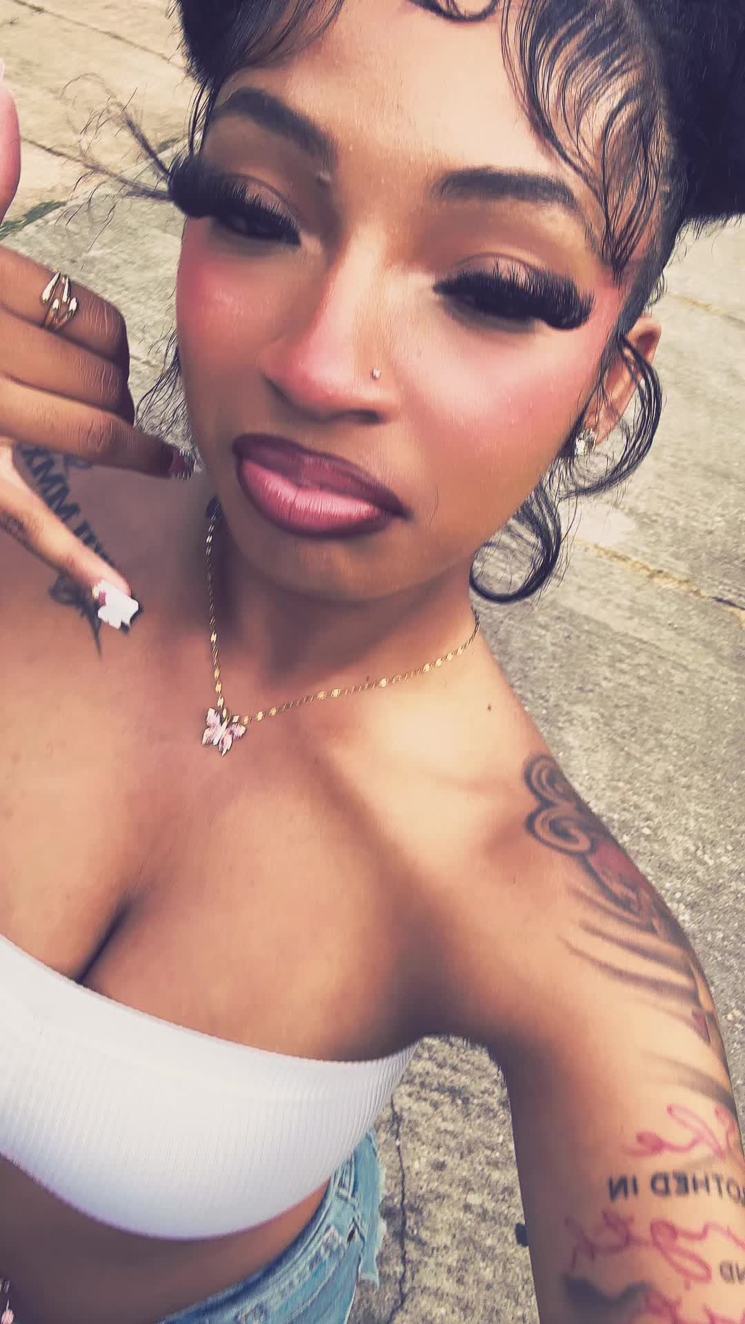 @woaahleexx