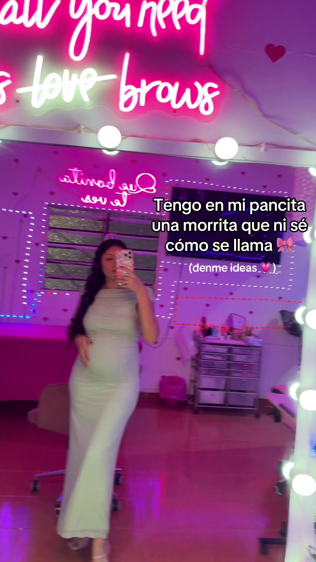 @Monnipi&ntilde;a
