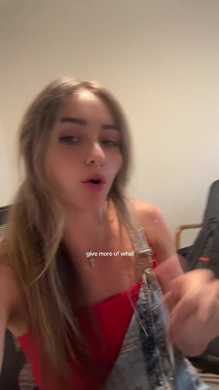 @Kaylinroberson