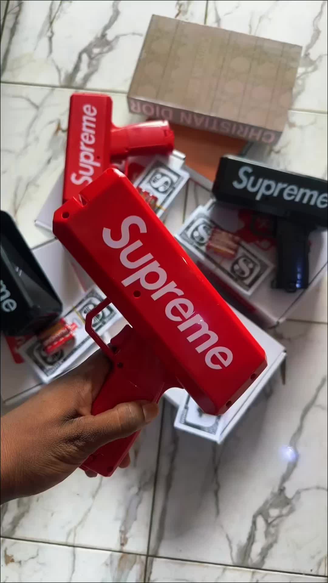@Bigsedinam🎀🤍Unisex plug 🔌