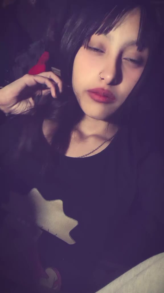 @nickii_perez