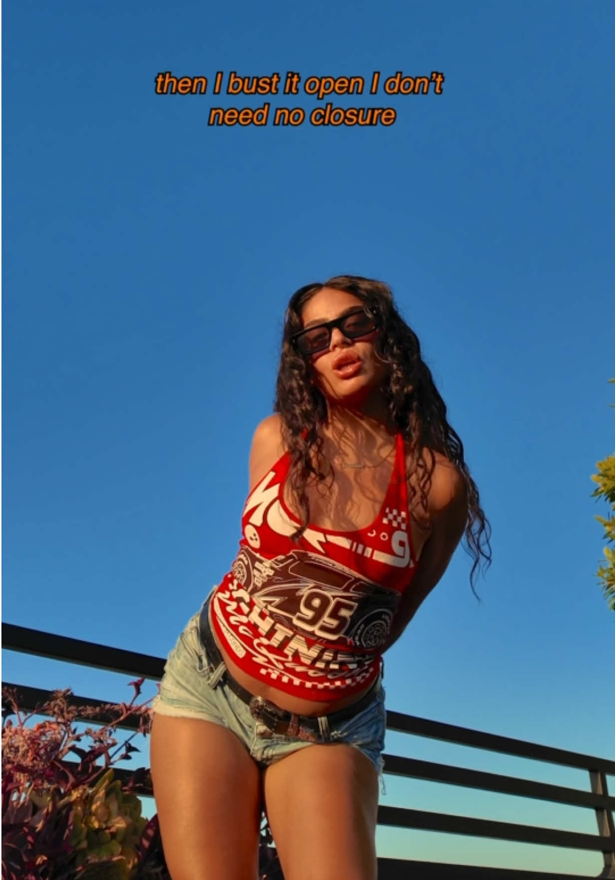 @Jessiereyez
