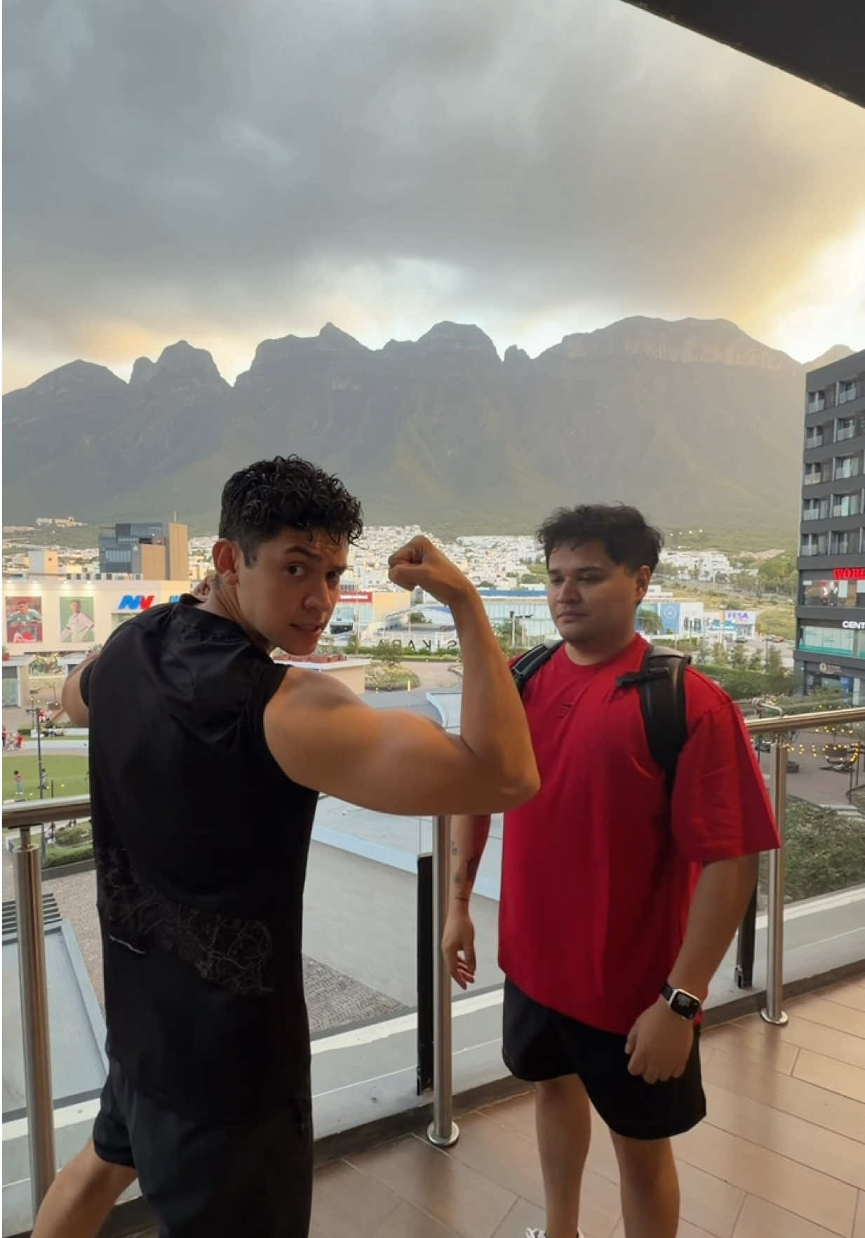 @Criscasas98