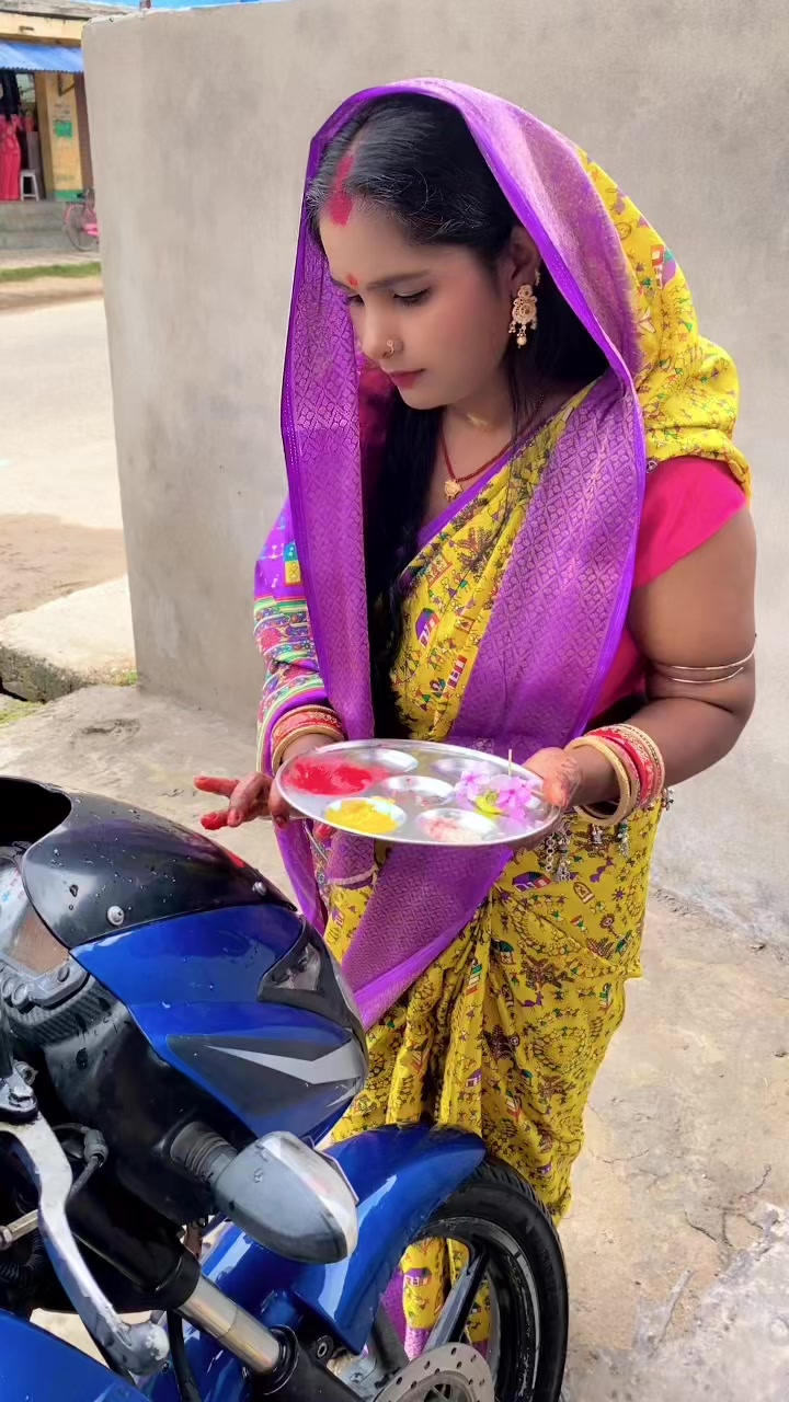 @divyapandit