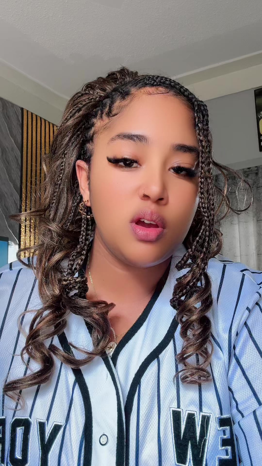 @Mina_the_queen