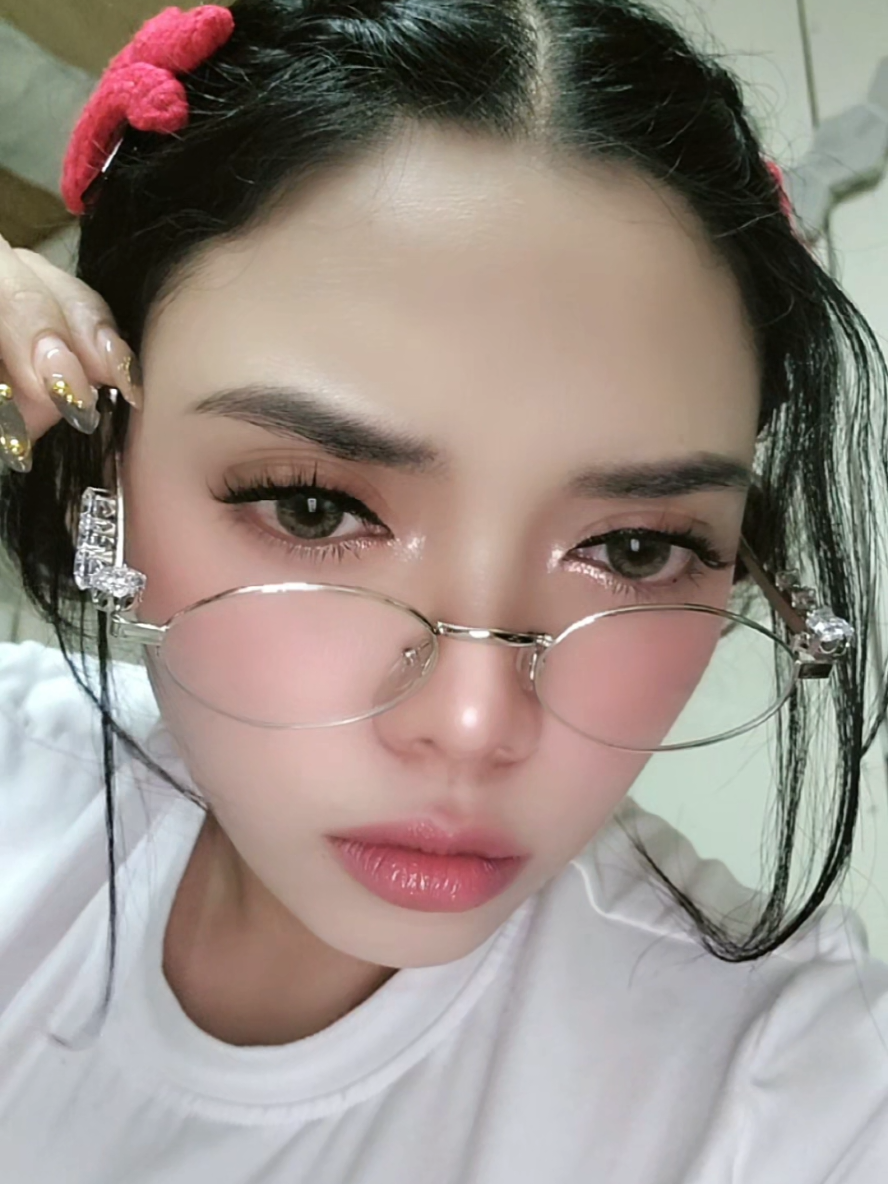 @Era 🎀
