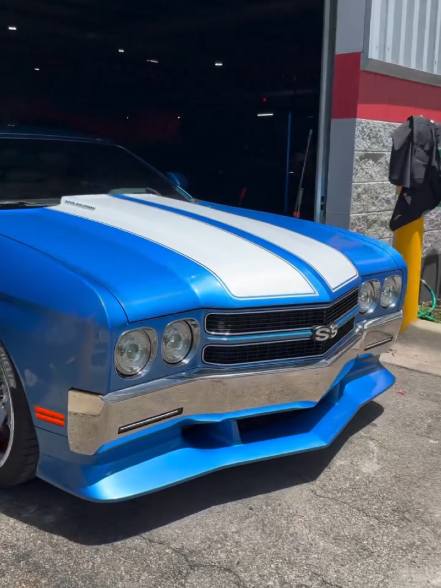 @classic cars and custom wheels
