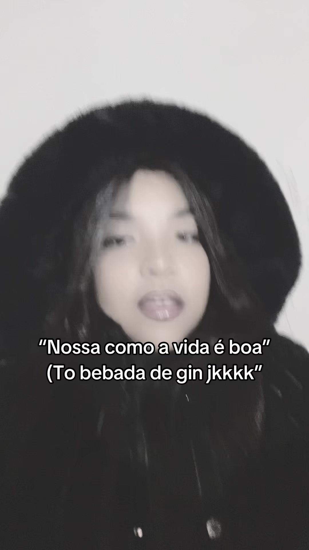 @Juliasilvaa$