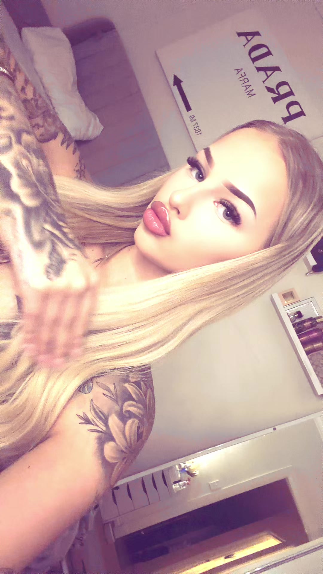 @meeshafloyd2