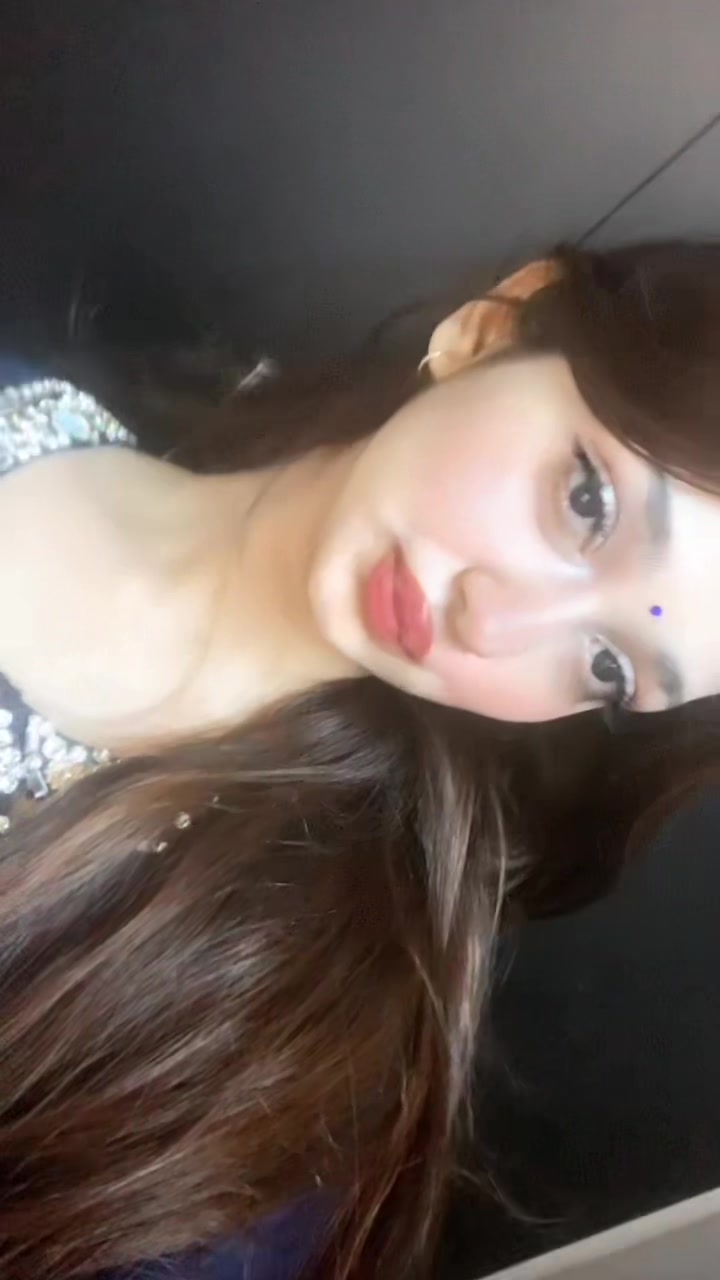 @jennyy