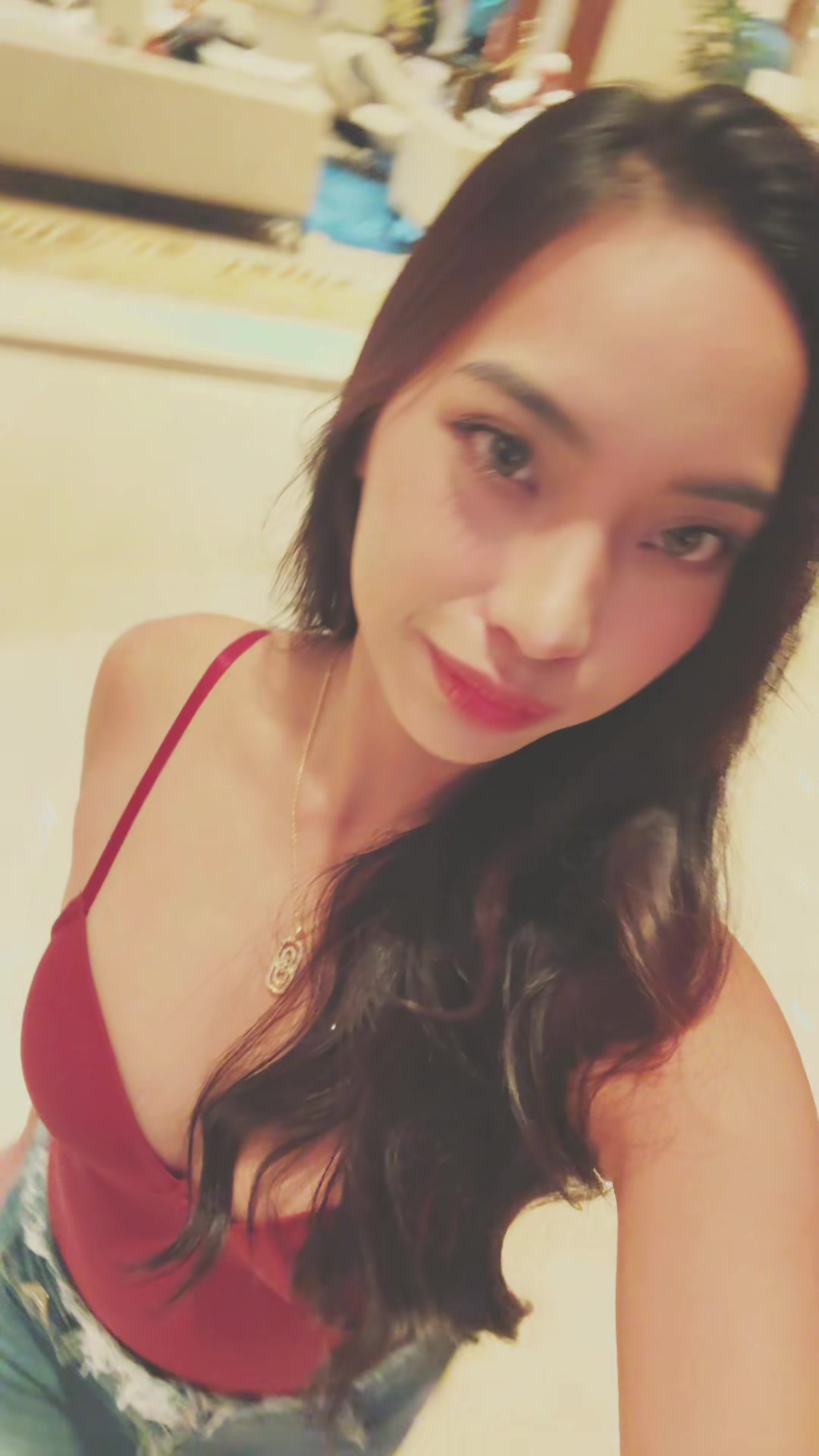@naomibby