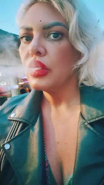 @🍒Cherry Lady🍒