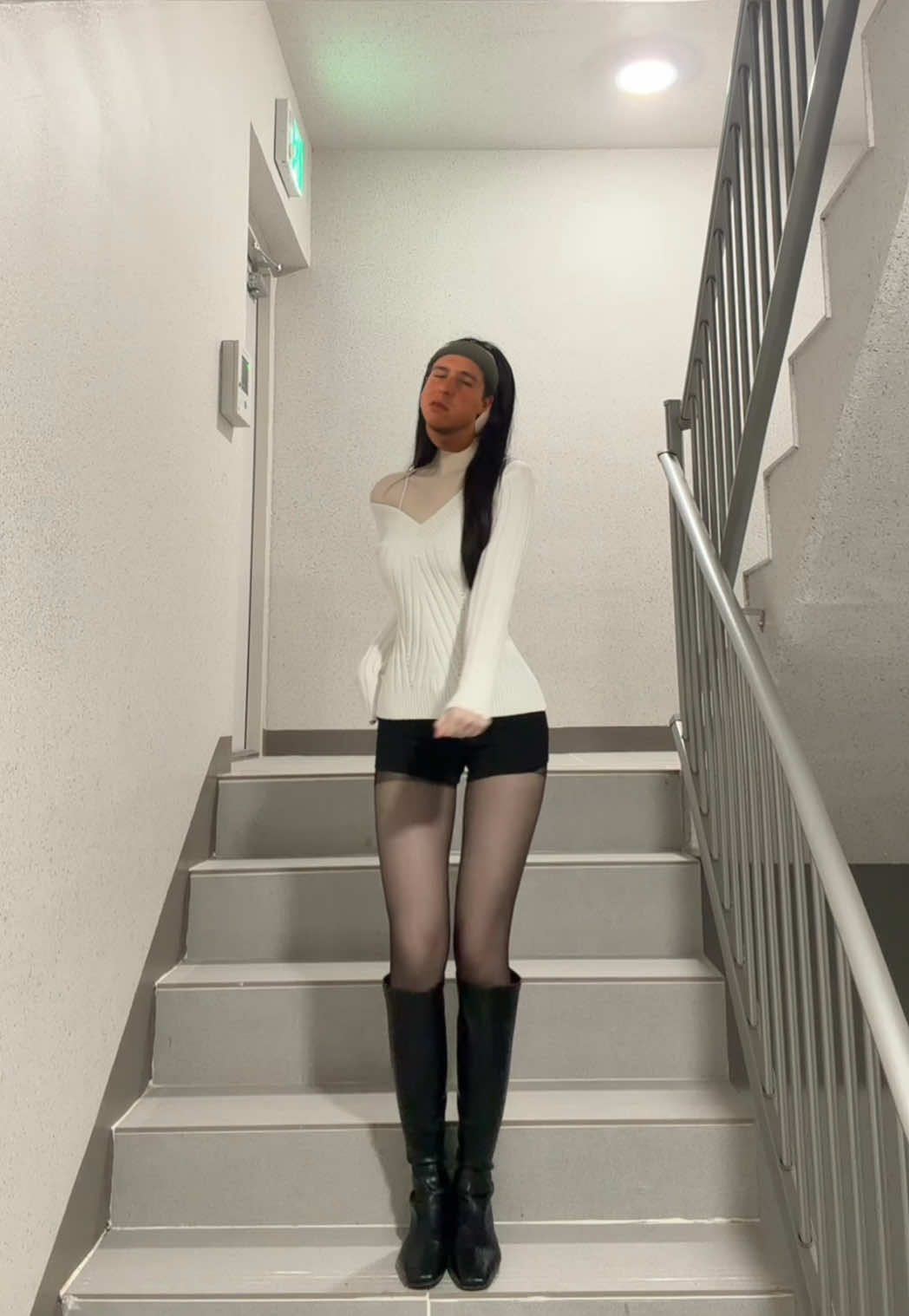 @은