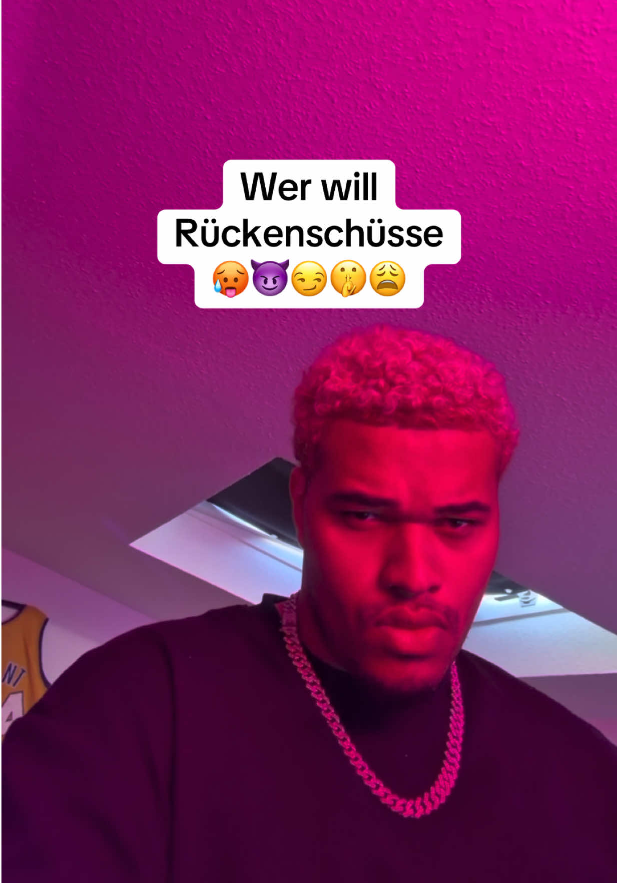 @Noir