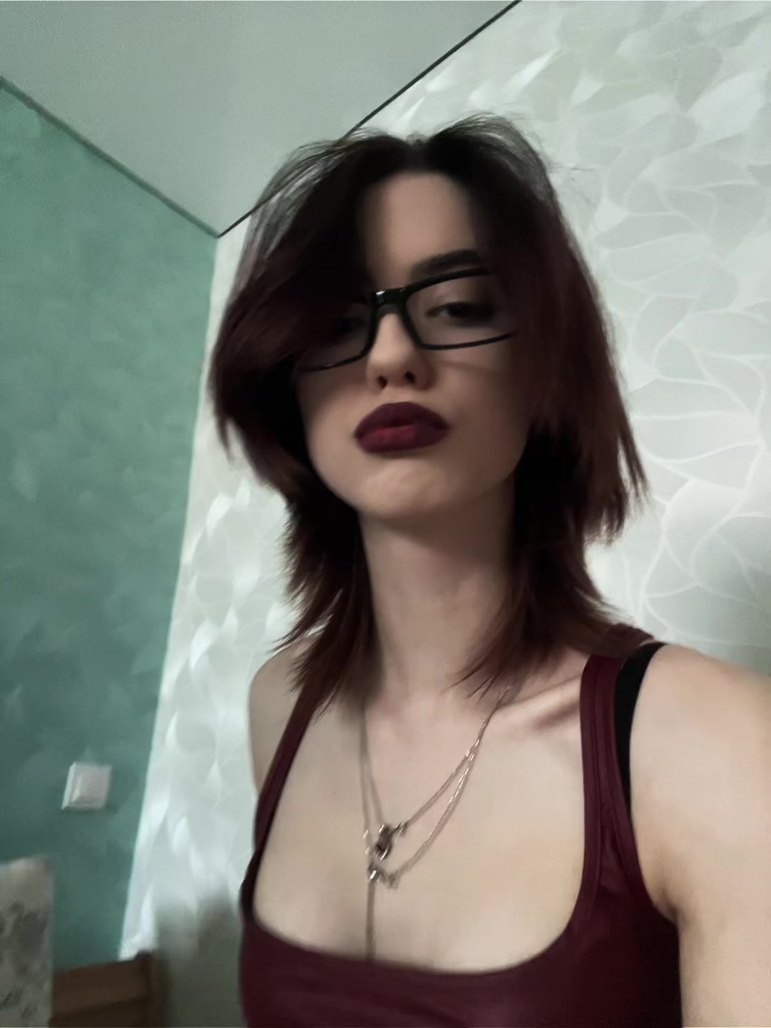@ariananan69@